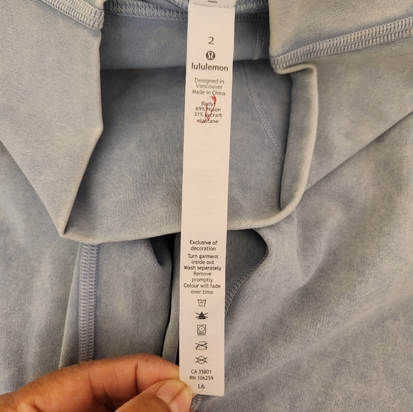 LULULEMON Wunder Under High Rise Crop Snow Washed, size 2 - Picture 9 of 12